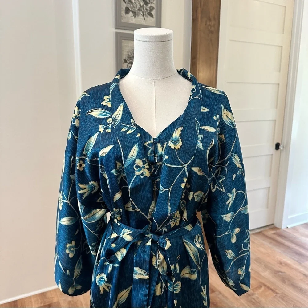Vintage Y2K Blue Wrap Floral Soft Robe Matching Nightgown Intimates Pajama Set